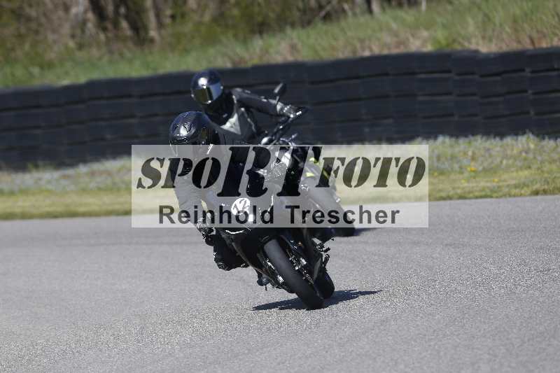 /01 02.04.2026 MAZ ADR/Gruppe gelb Gruppe gruen/12